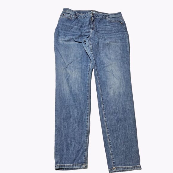 Amazon Essentials Curvy Skinny Jeans Womens Size 18L Mid Rise Medium Wash Denim - Picture 3 of 9